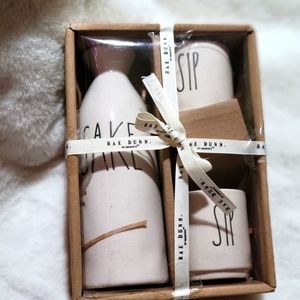 Rae Dunn Sake Set